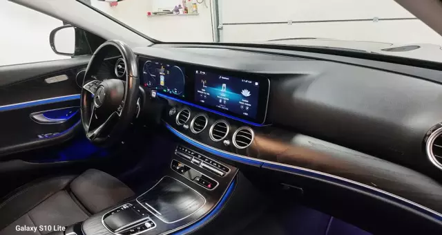 MERCEDES-BENZ Klasa E 220 d 9G-TRONIC Exclusive