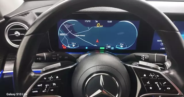 MERCEDES-BENZ Klasa E 220 d 9G-TRONIC Exclusive