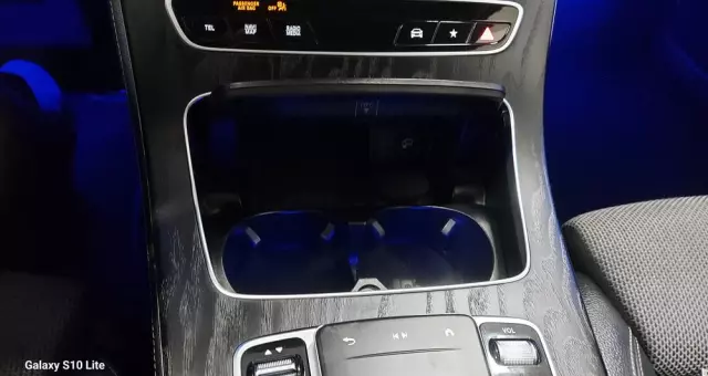 MERCEDES-BENZ Klasa E 220 d 9G-TRONIC Exclusive