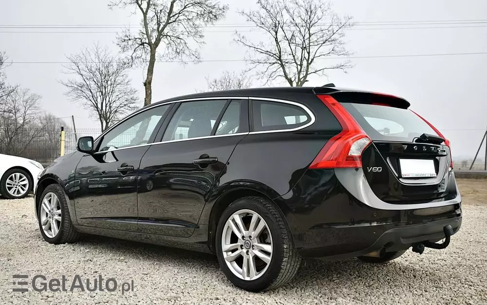 VOLVO V60 D3 Geartronic Momentum