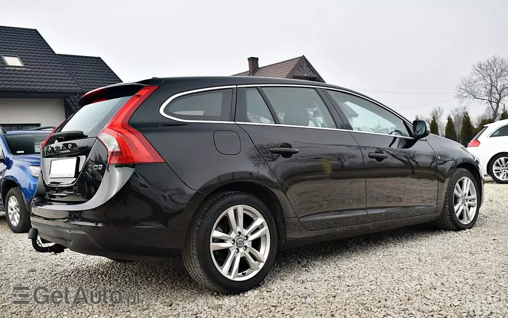 VOLVO V60 D3 Geartronic Momentum