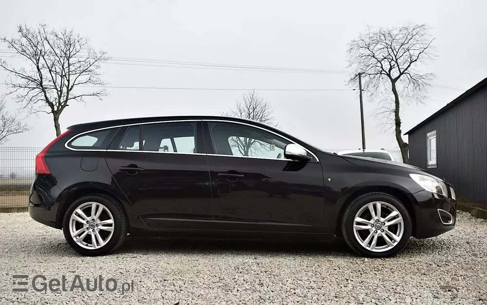 VOLVO V60 D3 Geartronic Momentum