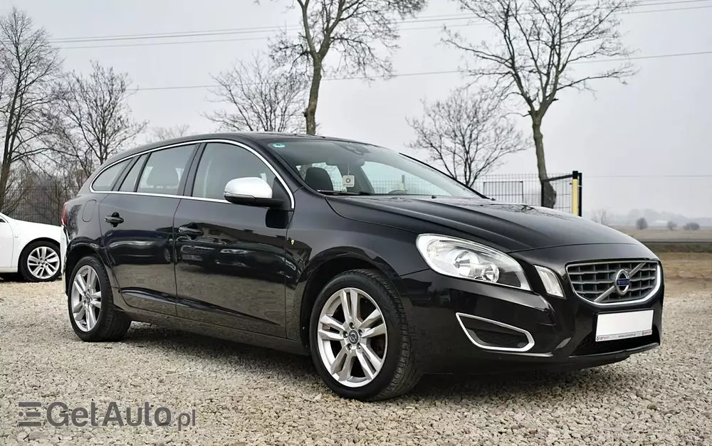 VOLVO V60 D3 Geartronic Momentum