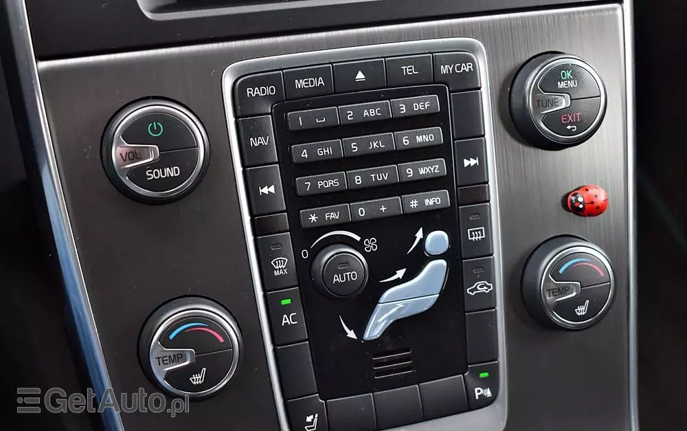 VOLVO V60 D3 Geartronic Momentum