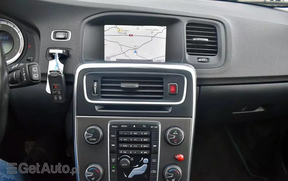 VOLVO V60 D3 Geartronic Momentum