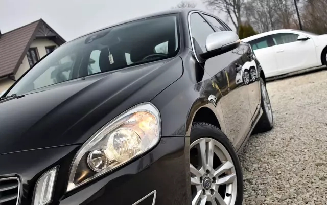 VOLVO V60 D3 Geartronic Momentum