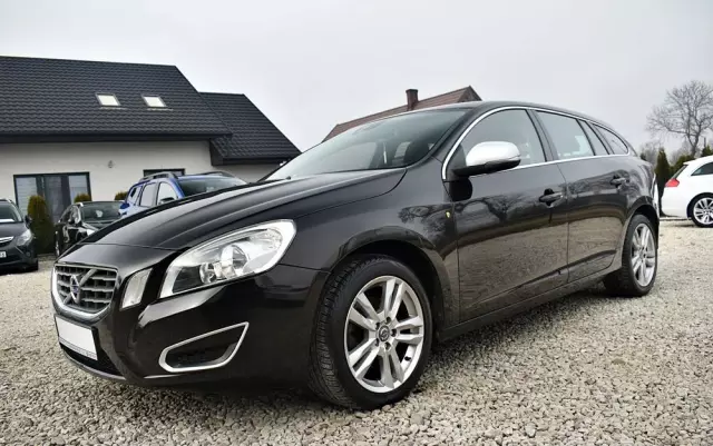 VOLVO V60 D3 Geartronic Momentum
