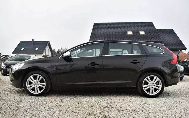VOLVO V60 D3 Geartronic Momentum