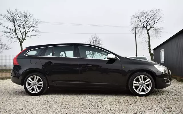 VOLVO V60 D3 Geartronic Momentum