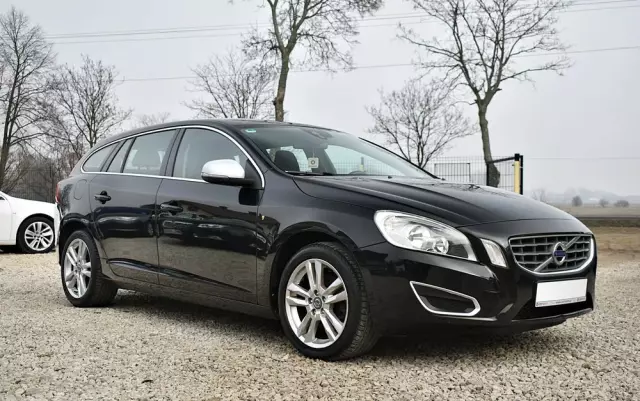 VOLVO V60 D3 Geartronic Momentum