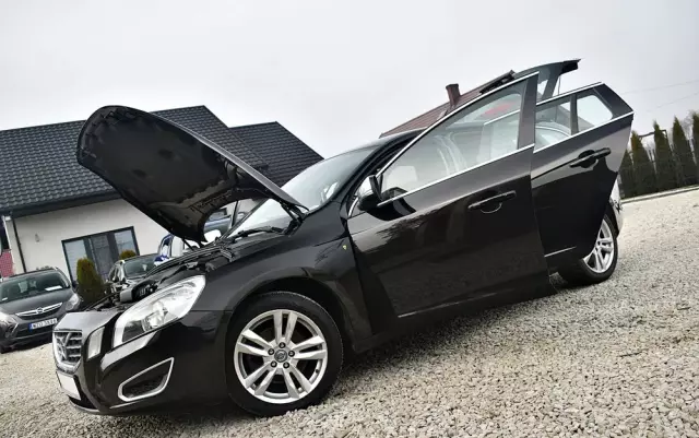 VOLVO V60 D3 Geartronic Momentum