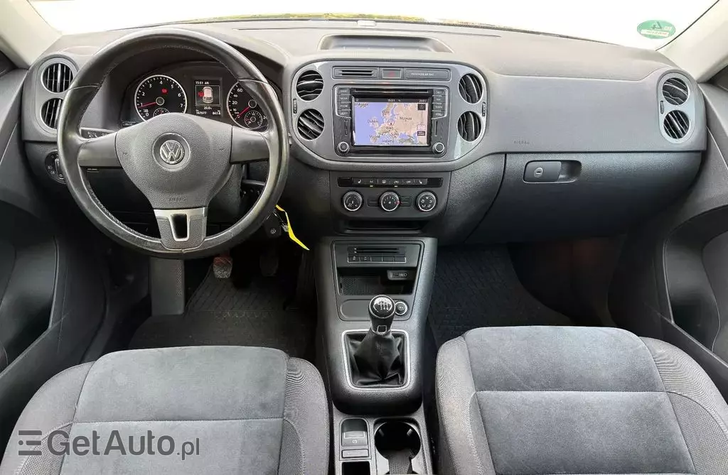 VOLKSWAGEN Tiguan 