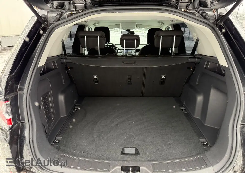 LAND ROVER Discovery Sport D150 SE