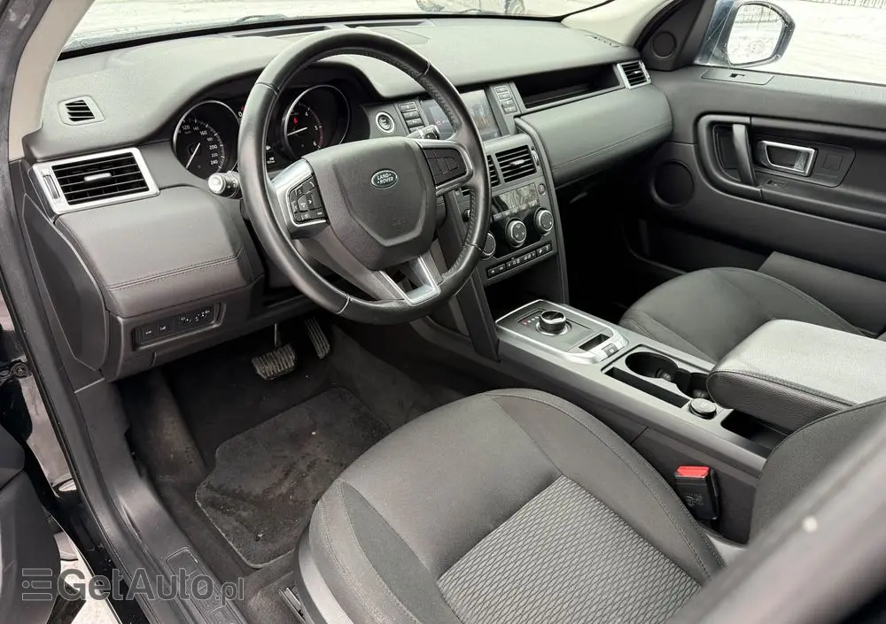 LAND ROVER Discovery Sport D150 SE