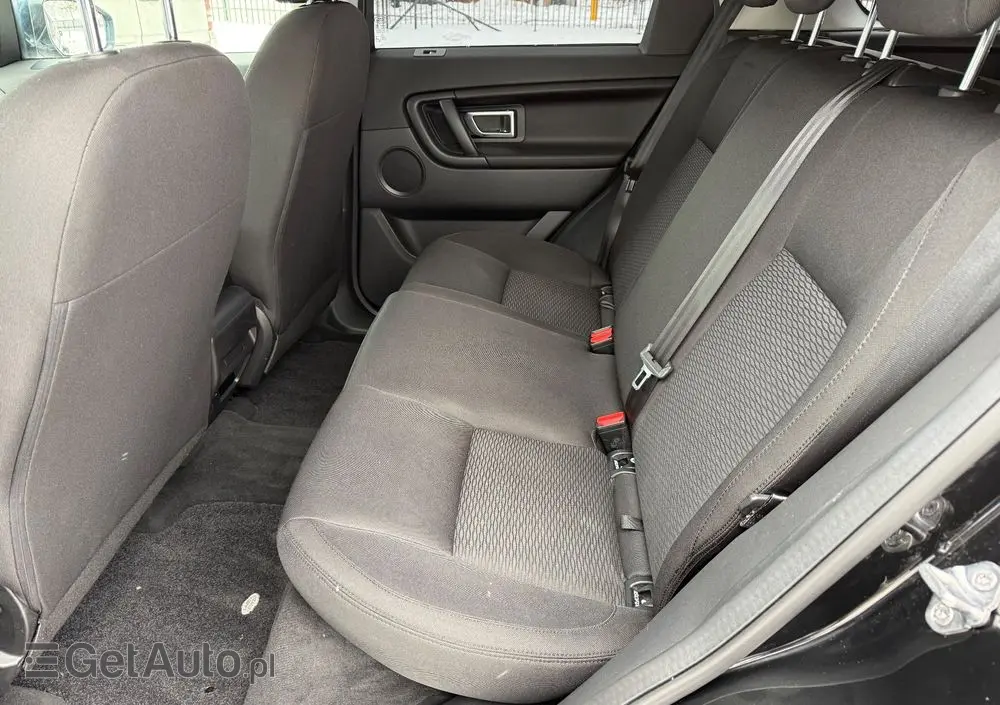 LAND ROVER Discovery Sport D150 SE