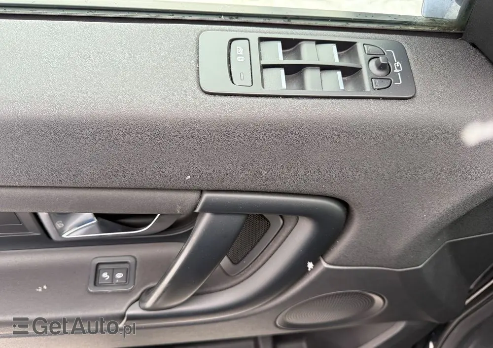 LAND ROVER Discovery Sport D150 SE