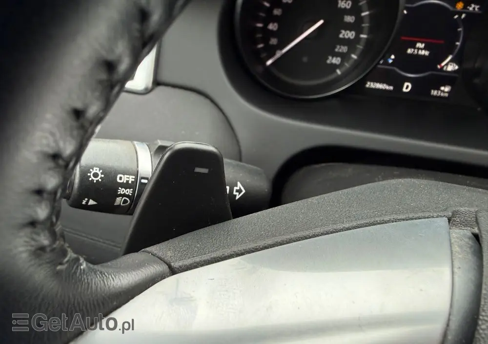 LAND ROVER Discovery Sport D150 SE