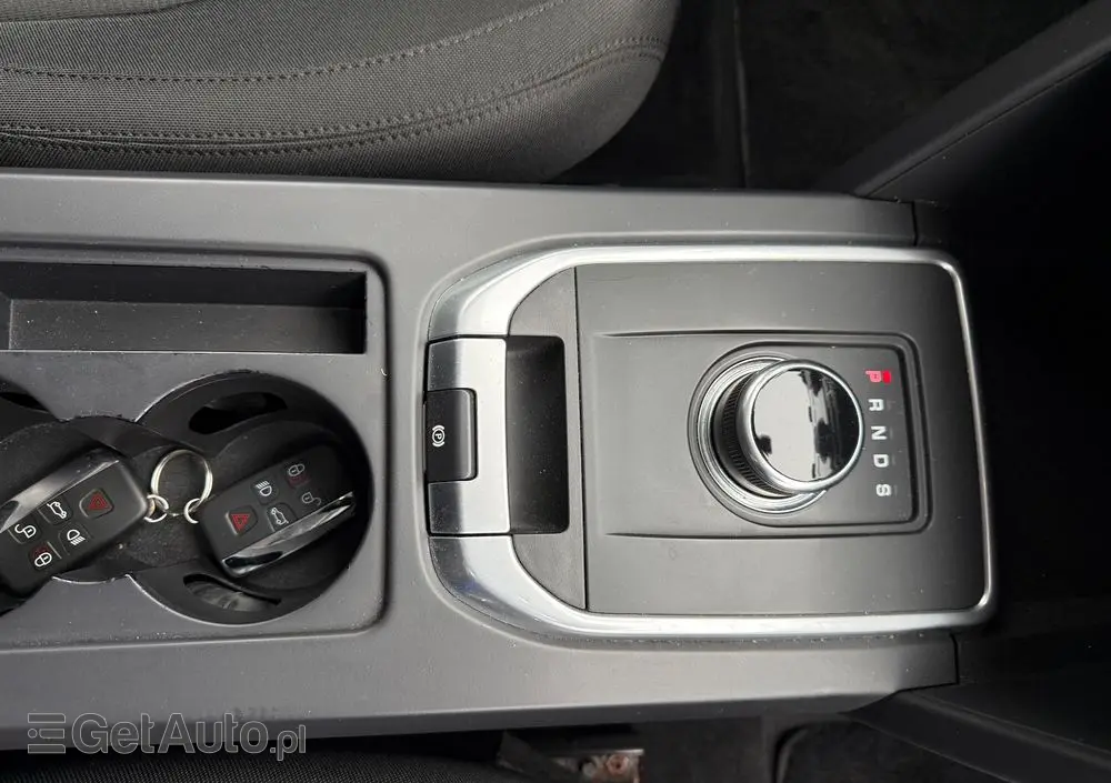 LAND ROVER Discovery Sport D150 SE