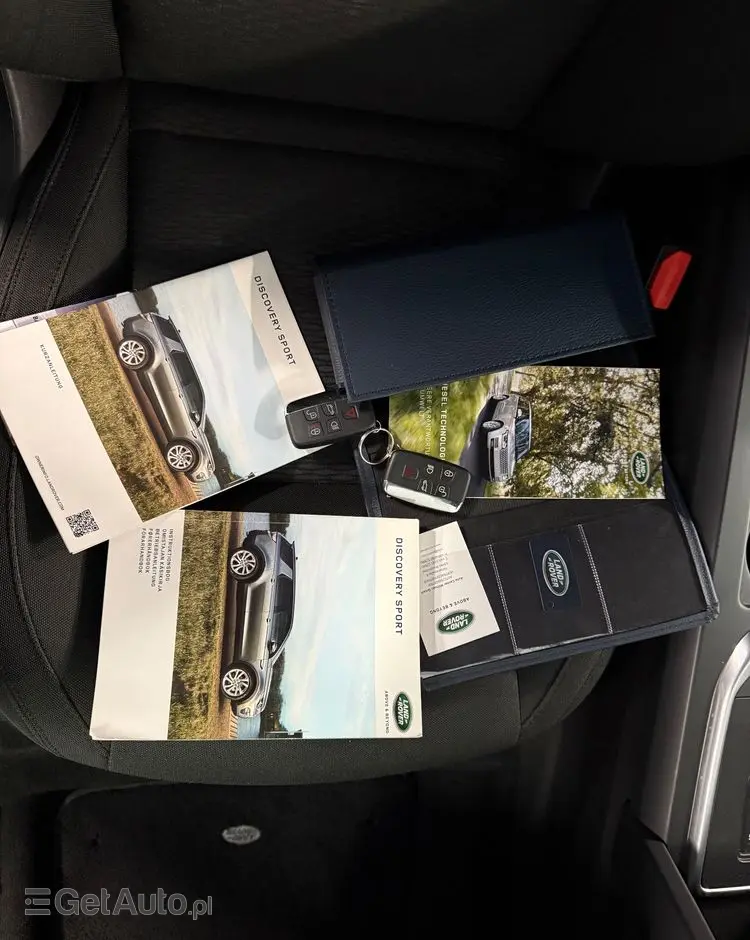 LAND ROVER Discovery Sport D150 SE