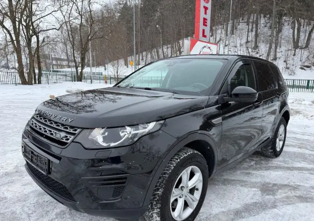 LAND ROVER Discovery Sport D150 SE
