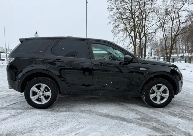 LAND ROVER Discovery Sport D150 SE