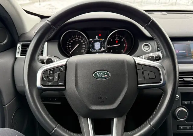 LAND ROVER Discovery Sport D150 SE