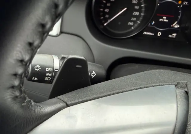 LAND ROVER Discovery Sport D150 SE