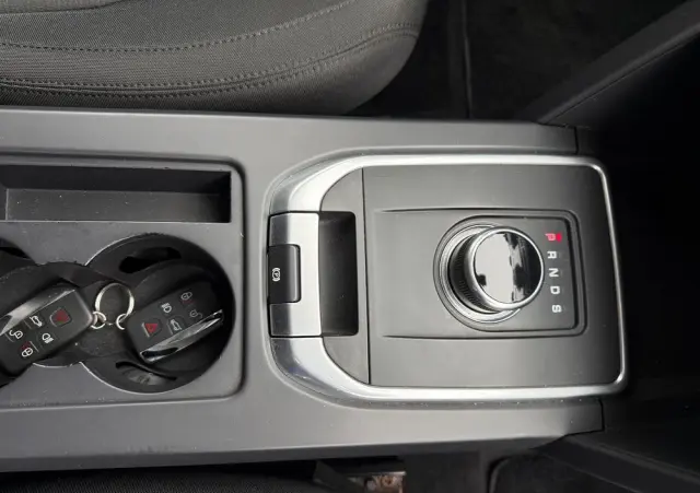 LAND ROVER Discovery Sport D150 SE