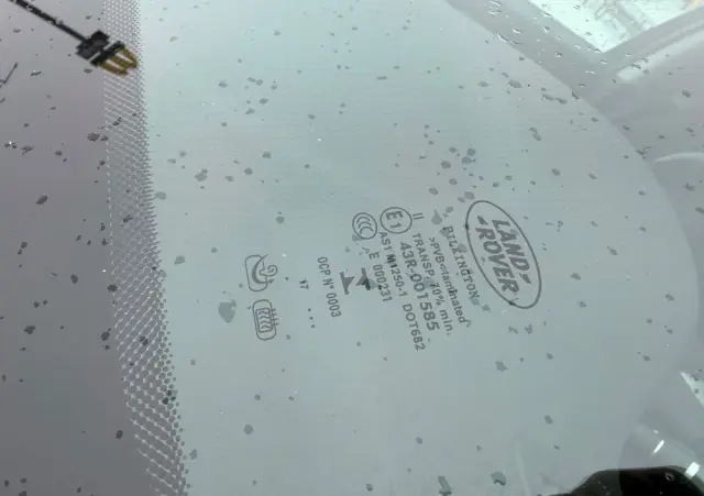 LAND ROVER Discovery Sport D150 SE