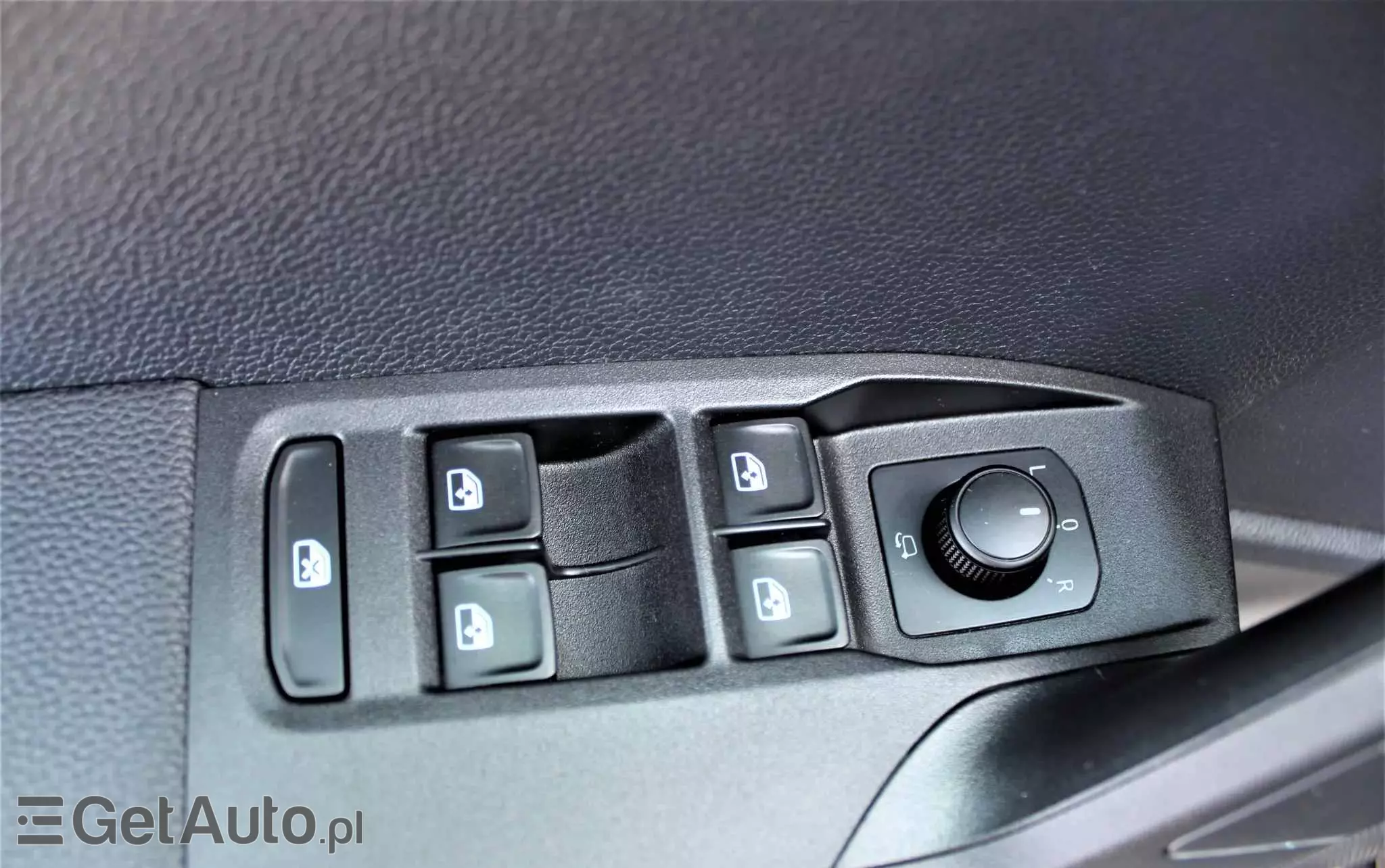 SEAT Arona 1.0 TSI OPF Black Edition