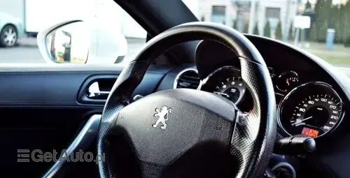 PEUGEOT RCZ 