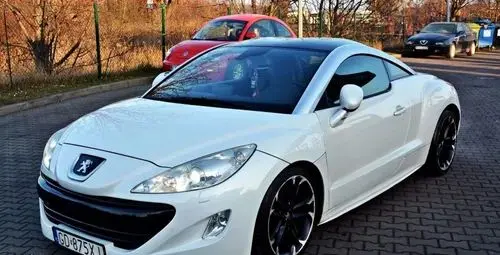 PEUGEOT RCZ 