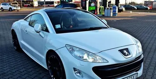 PEUGEOT RCZ 
