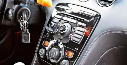 PEUGEOT RCZ 