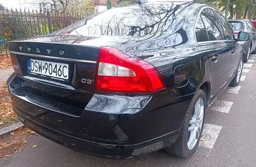 VOLVO S80 