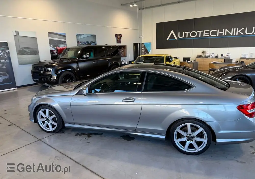 MERCEDES-BENZ Klasa C 180 BlueEFFICIENCY 7G-TRONIC