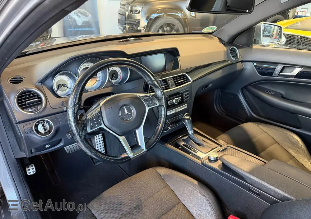 MERCEDES-BENZ Klasa C 180 BlueEFFICIENCY 7G-TRONIC