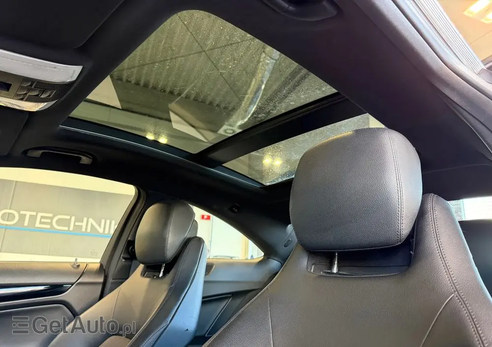 MERCEDES-BENZ Klasa C 180 BlueEFFICIENCY 7G-TRONIC