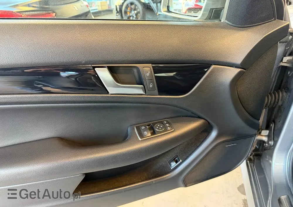 MERCEDES-BENZ Klasa C 180 BlueEFFICIENCY 7G-TRONIC