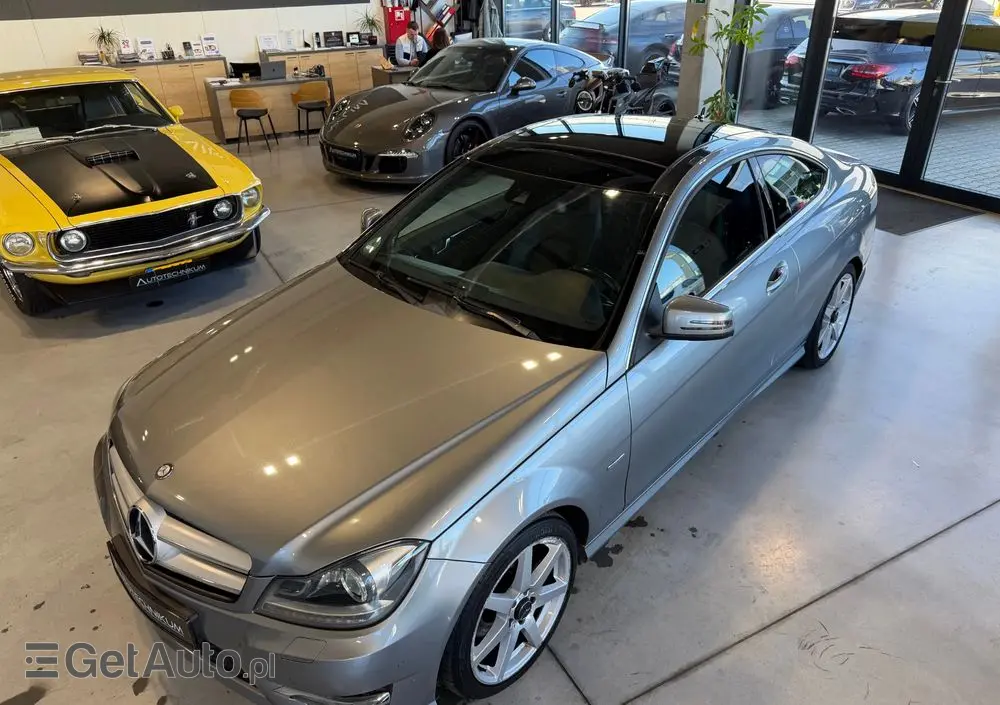 MERCEDES-BENZ Klasa C 180 BlueEFFICIENCY 7G-TRONIC
