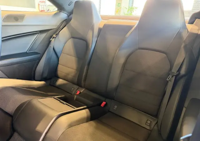 MERCEDES-BENZ Klasa C 180 BlueEFFICIENCY 7G-TRONIC