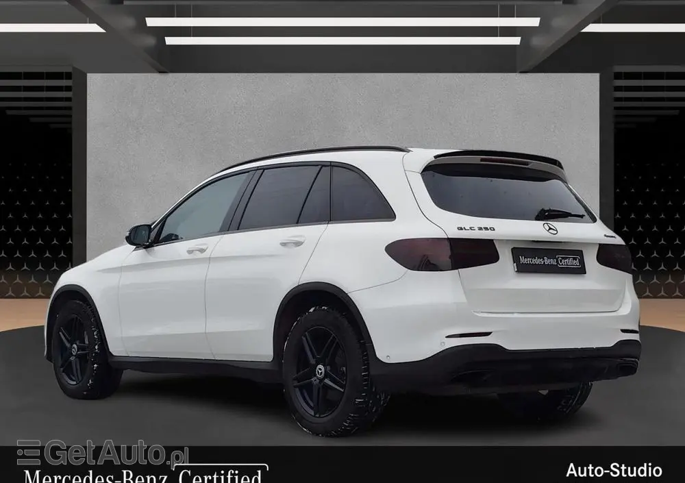 MERCEDES-BENZ GLC 