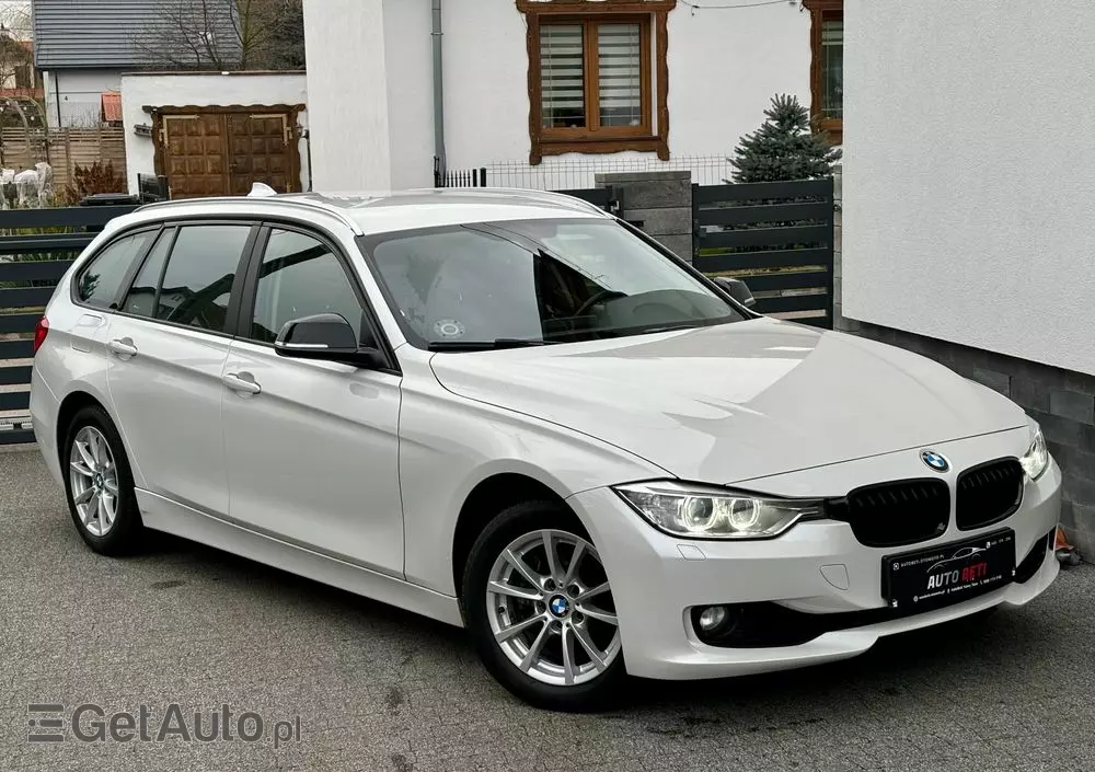 BMW Seria 3 318d DPF Touring Edition Exclusive