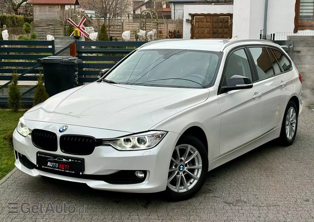 BMW Seria 3 318d DPF Touring Edition Exclusive