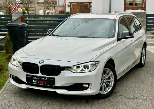 BMW Seria 3 318d DPF Touring Edition Exclusive