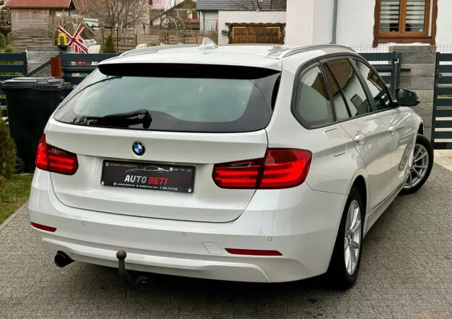 BMW Seria 3 318d DPF Touring Edition Exclusive