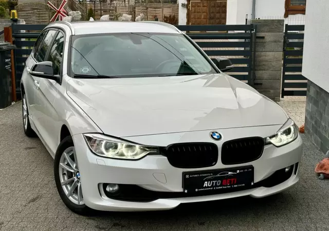 BMW Seria 3 318d DPF Touring Edition Exclusive