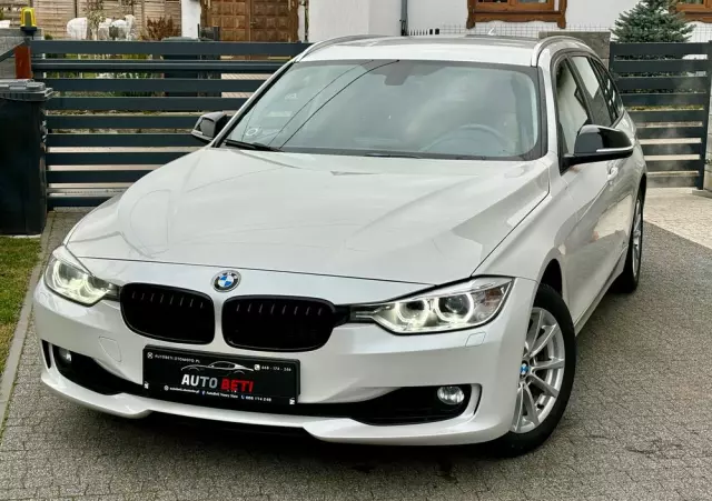 BMW Seria 3 318d DPF Touring Edition Exclusive