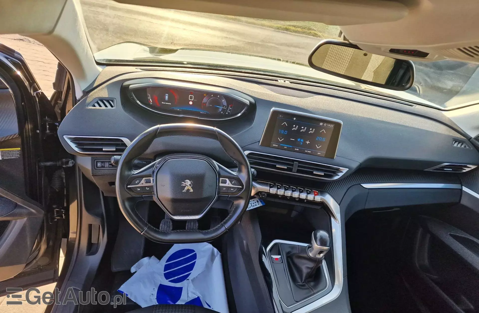 PEUGEOT 5008 1.5 BlueHDi (130 KM)