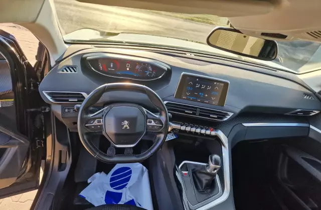 PEUGEOT 5008 1.5 BlueHDi (130 KM)